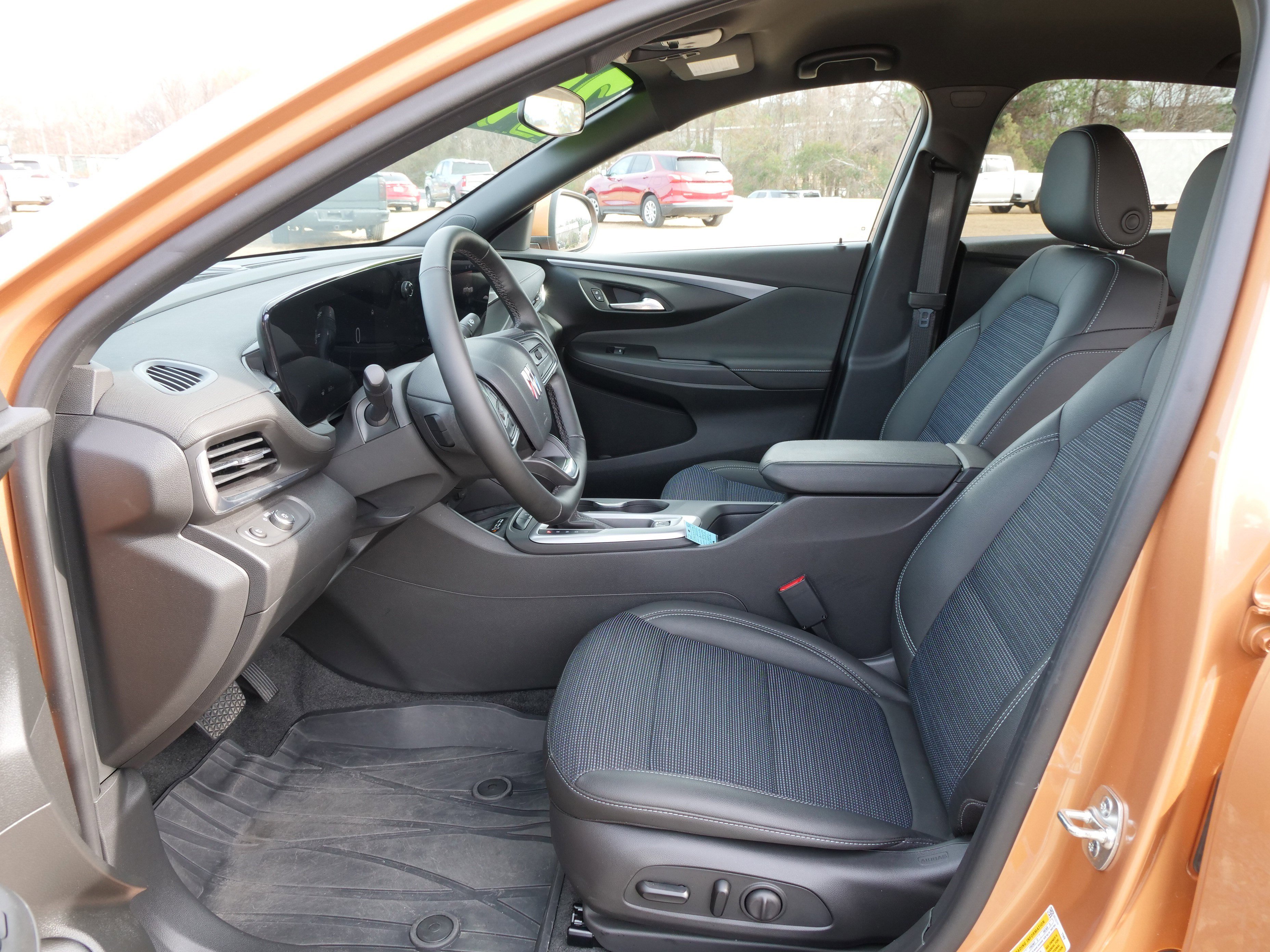 Used 2024 Buick Envista Preferred w/ Convenience I Package image 16