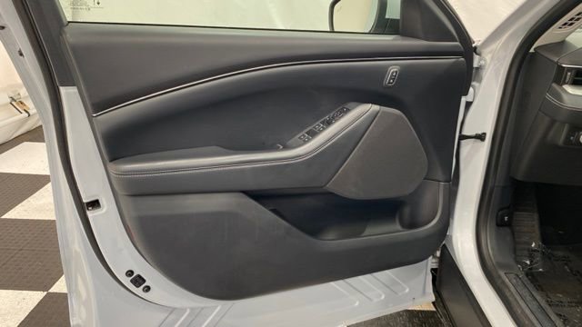 Used 2021 Ford Mustang Mach-E Select image 14