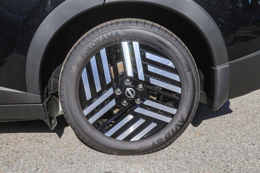 New 2026 Nissan Leaf SV+ w/ Floor Mat Package (SV+) FWD image 10