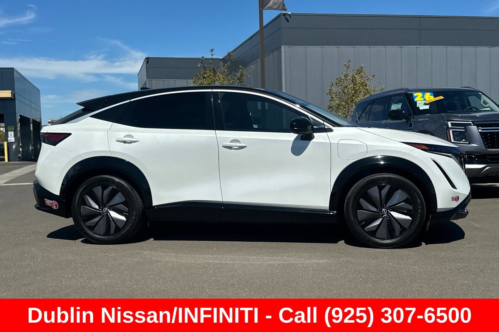 Used 2023 Nissan Ariya FWD image 3