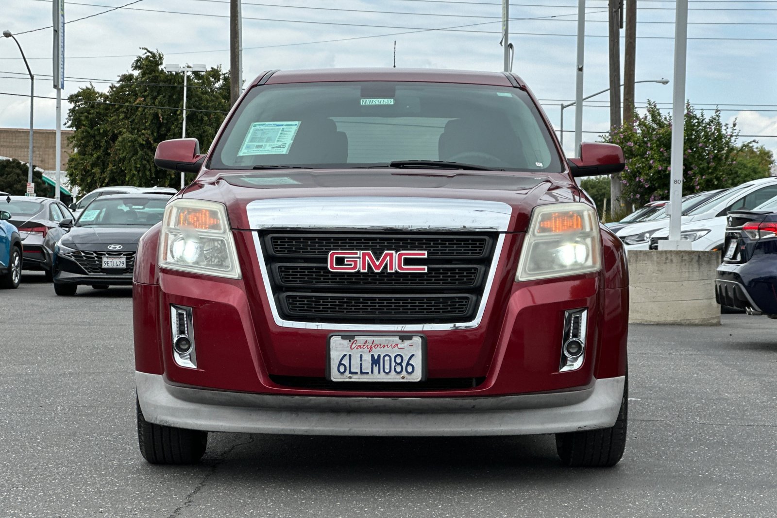 Used 2010 GMC Terrain SLE FWD image 9