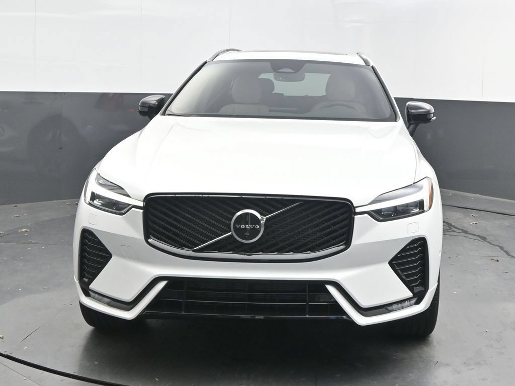 New 2026 Volvo XC60 B5 Plus w/ Protection Package Premier AWD/4WD image 10