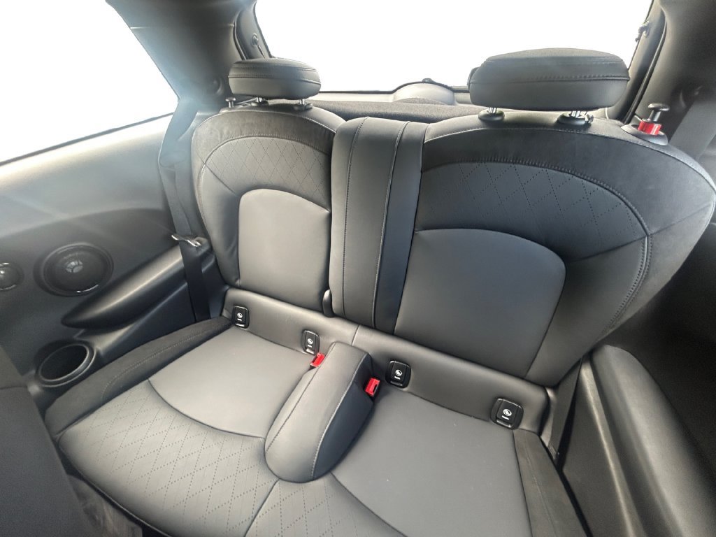 Used 2024 MINI Cooper S w/ Signature Upholstery Package FWD image 13