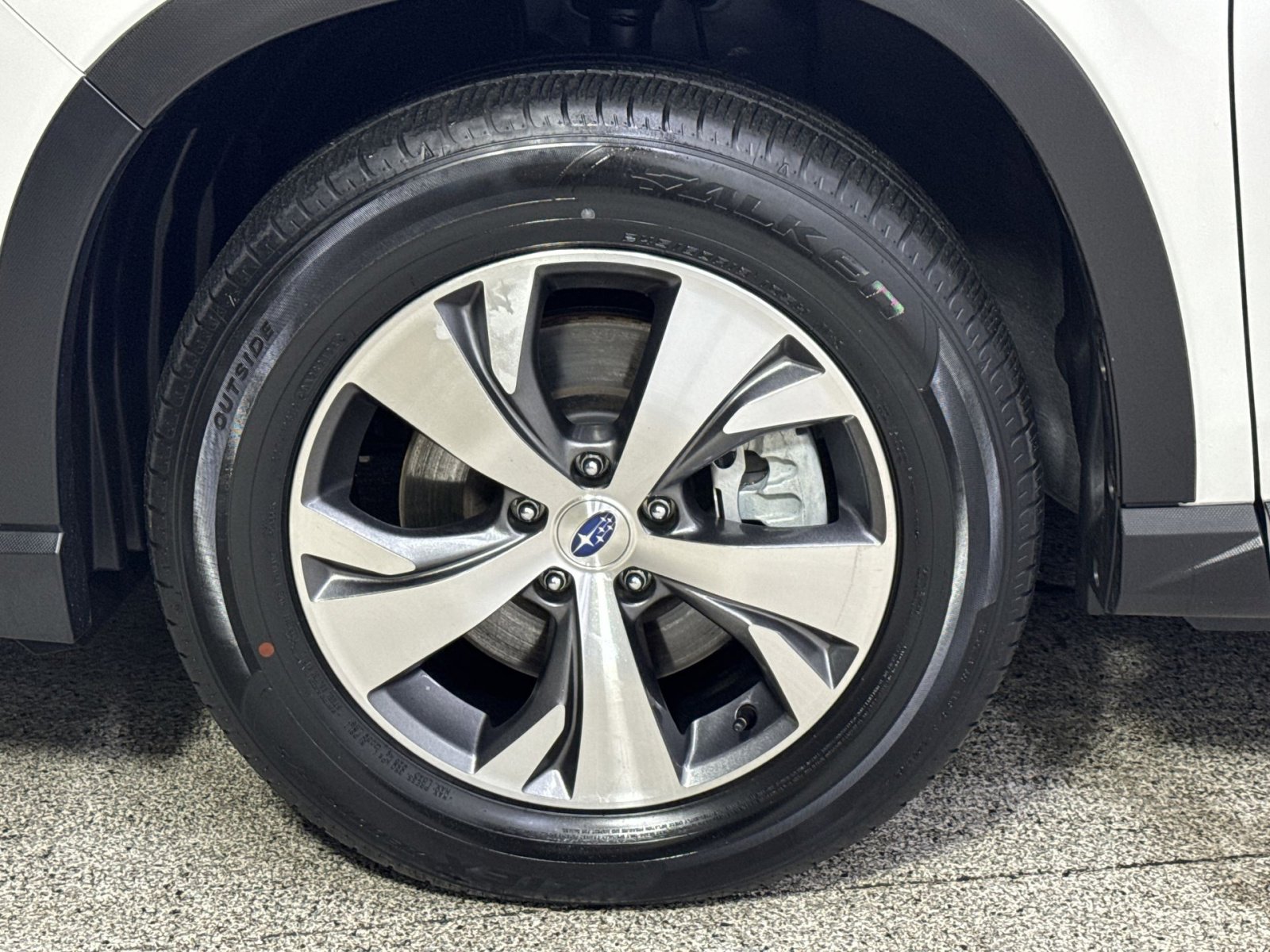 Used 2025 Subaru Ascent Premium image 16