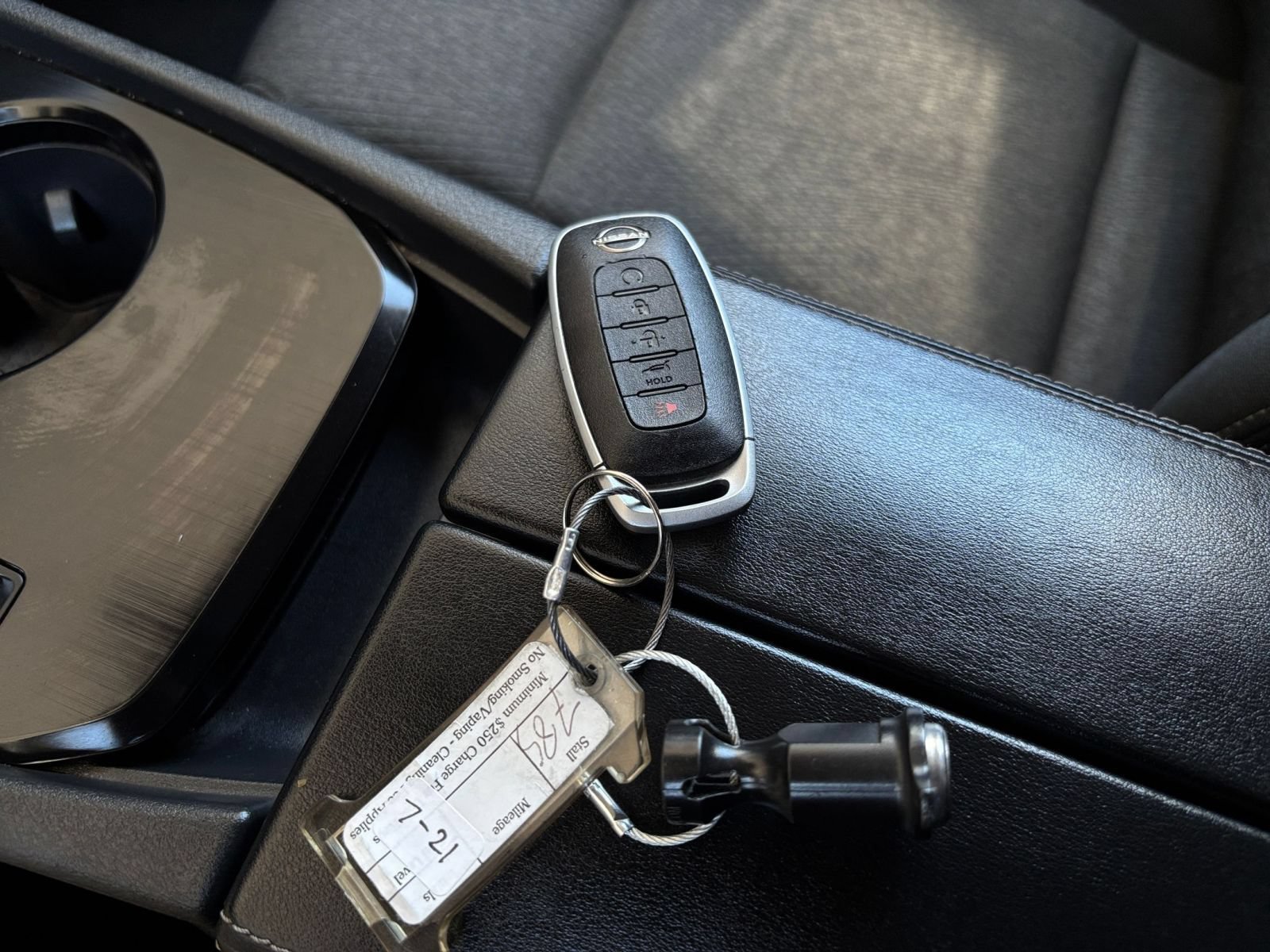 Used 2025 Nissan Rogue SV FWD image 21