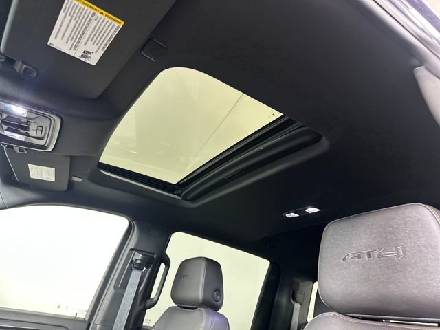 Used 2024 GMC Sierra 2500 AT4 w/ Technology Package image 12