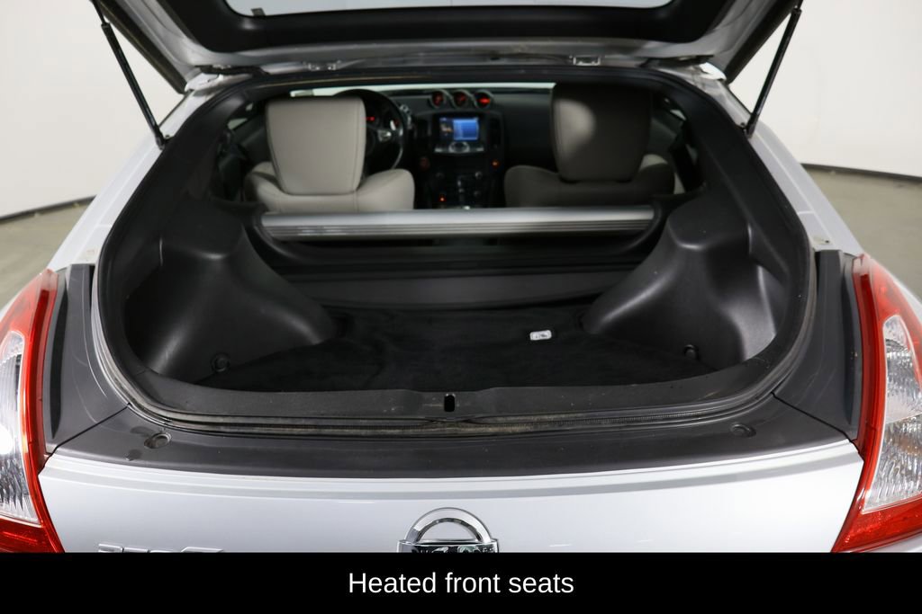 Used 2009 Nissan 370Z Touring image 8