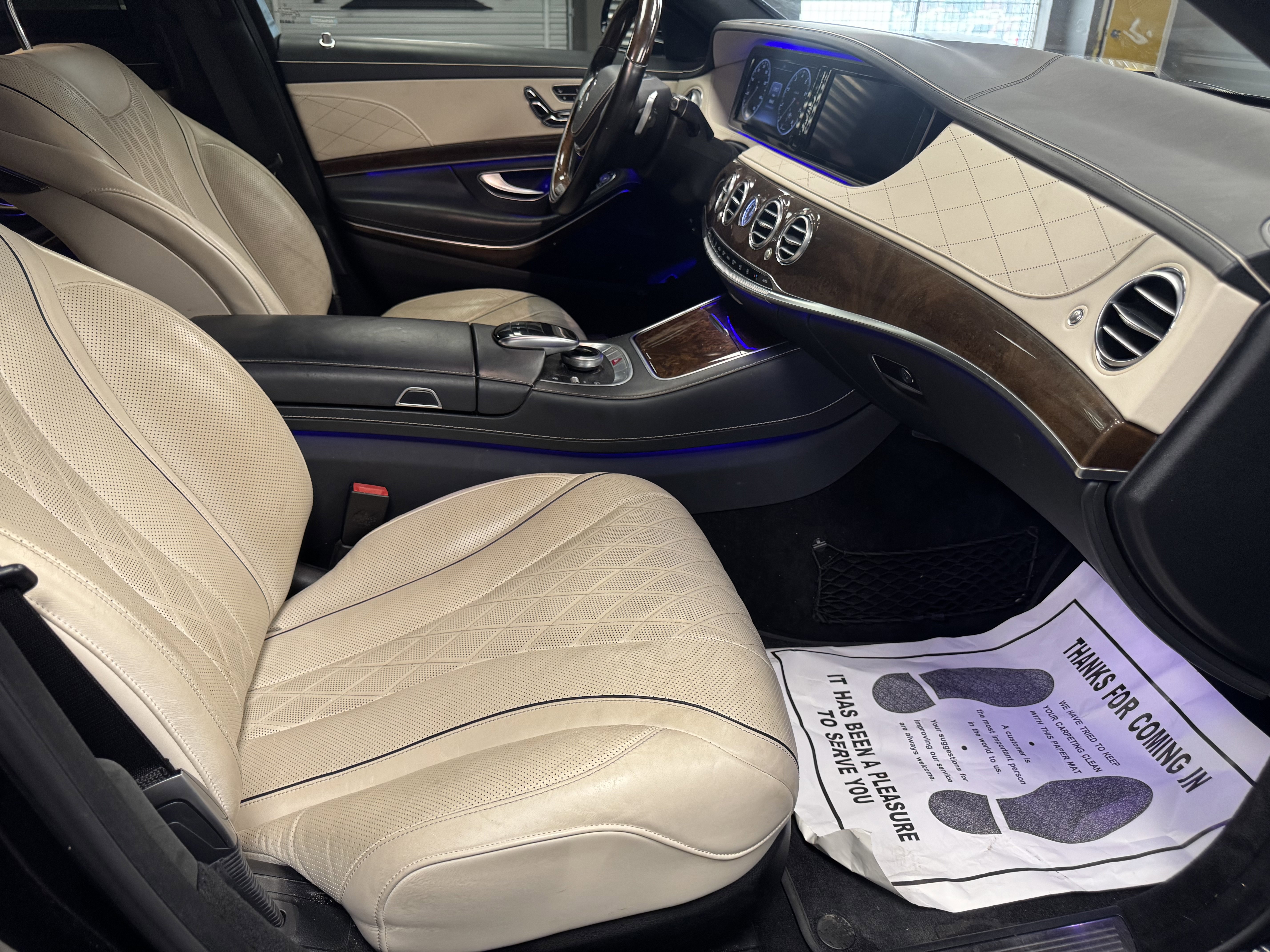 Used 2015 Mercedes-Benz S 550 Sedan w/ Sport Package w/ Sport Package image 19