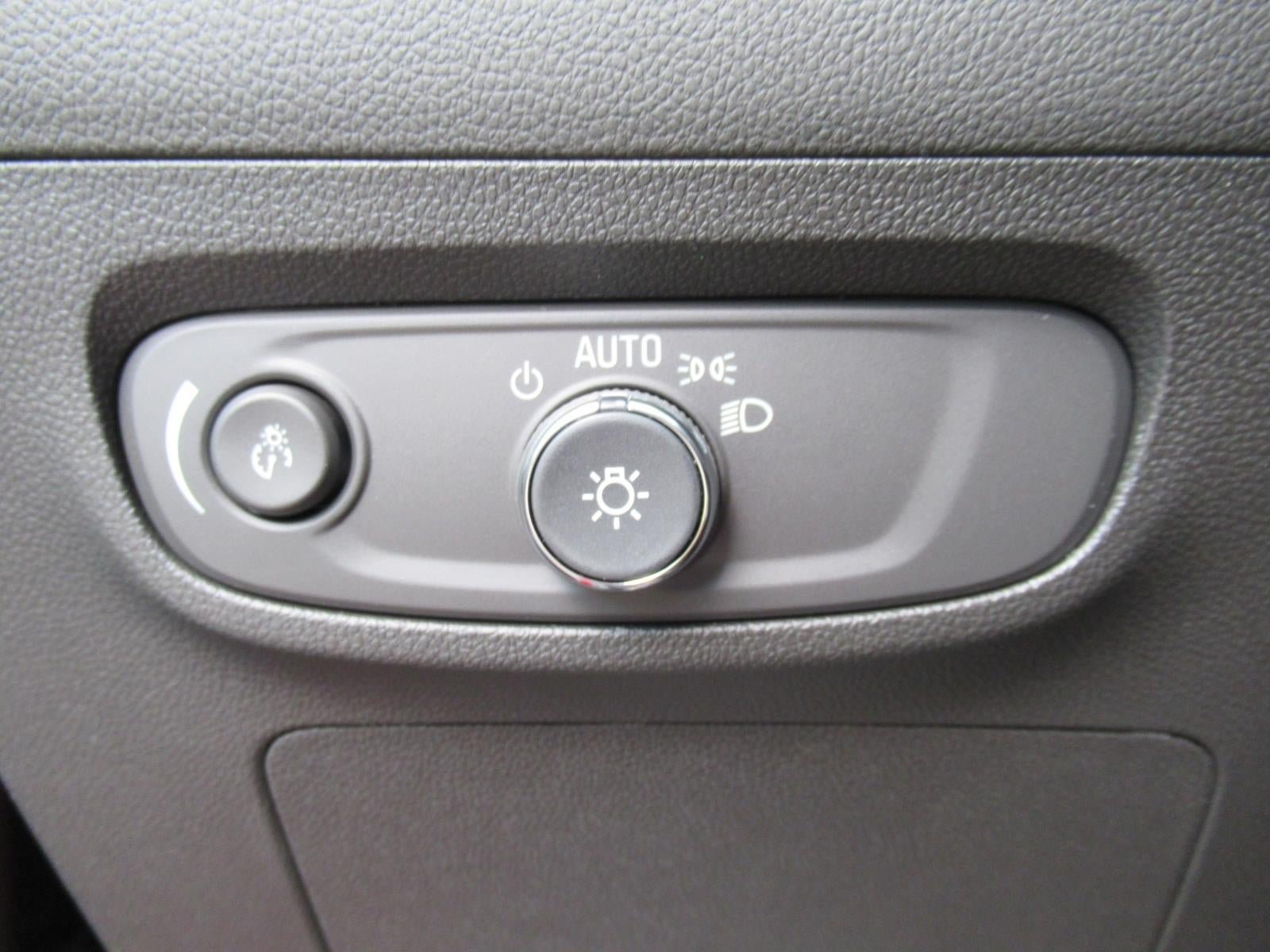 New 2026 Buick Encore GX Sport Touring FWD image 23