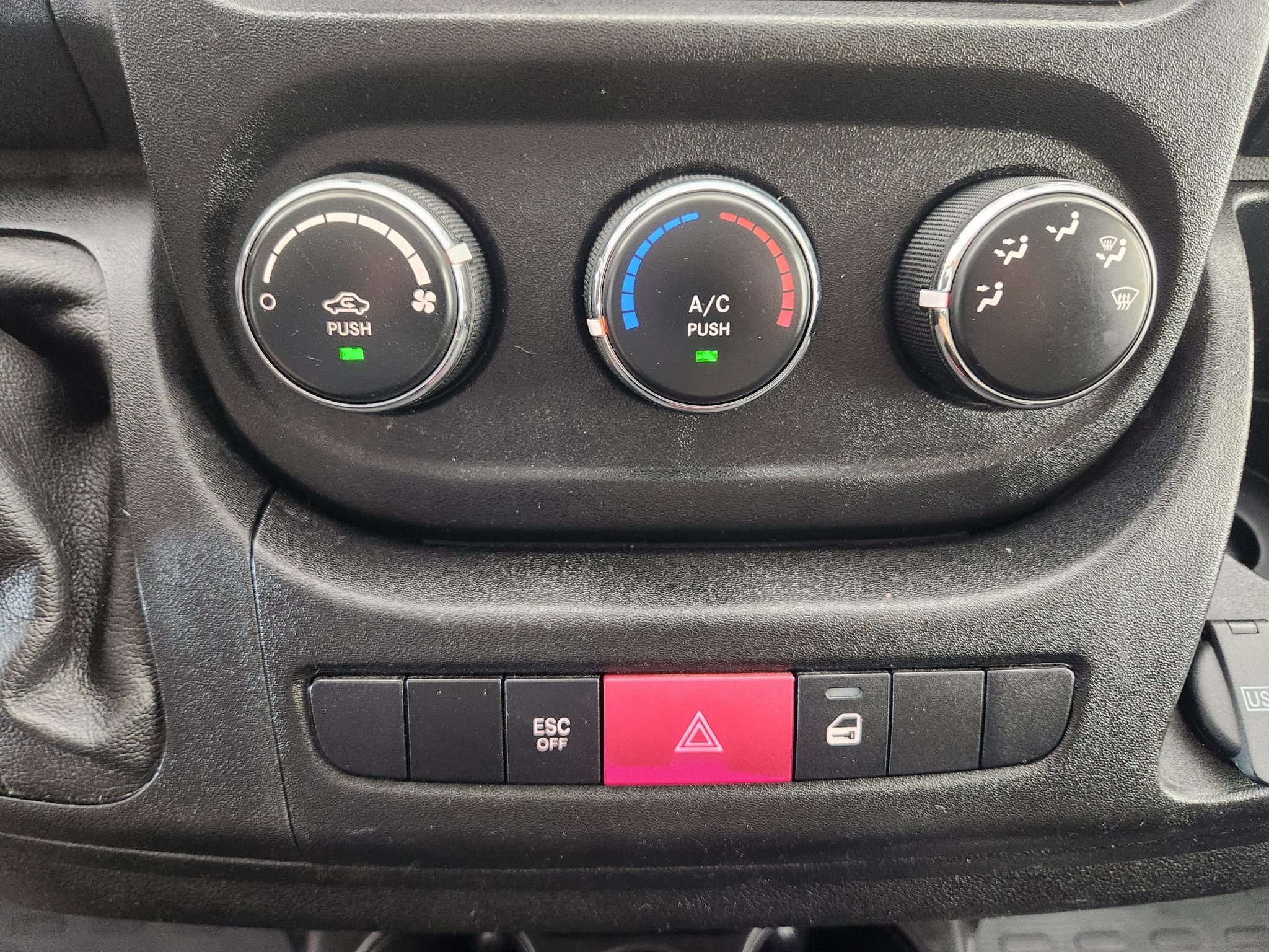 Used 2019 RAM ProMaster 2500 FWD image 17