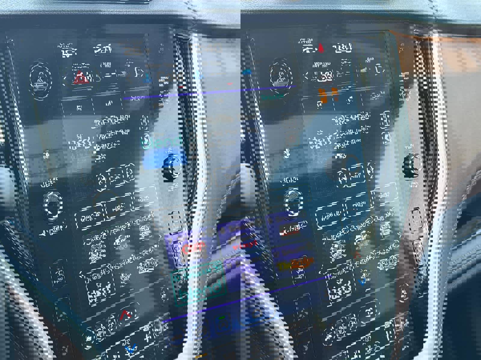 Used 2020 Subaru Outback Touring XT image 23