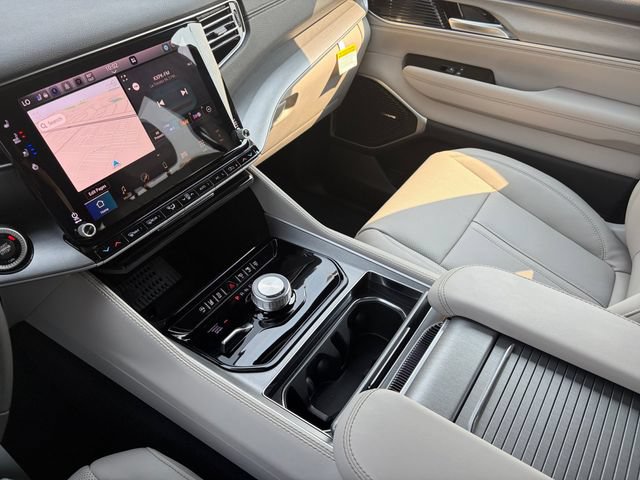 New 2026 Jeep Grand Wagoneer 4WD w/ Premium Group I image 22