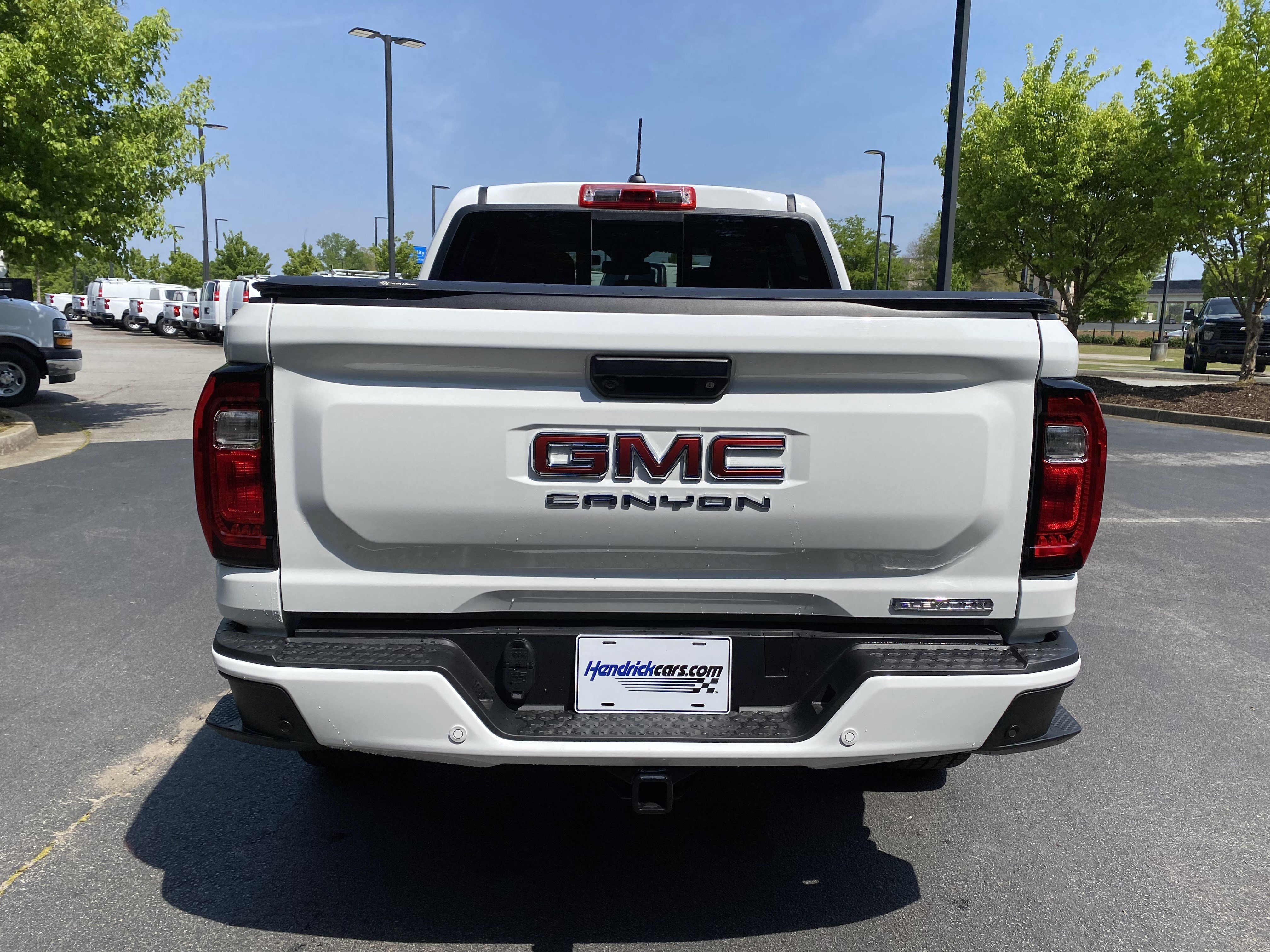 Used 2024 GMC Canyon Elevation w/ Convenience Package image 8
