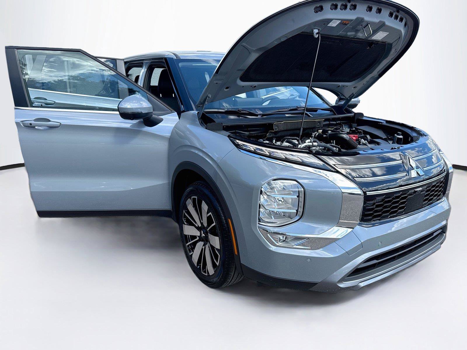 New 2026 Mitsubishi Outlander SE FWD image 37