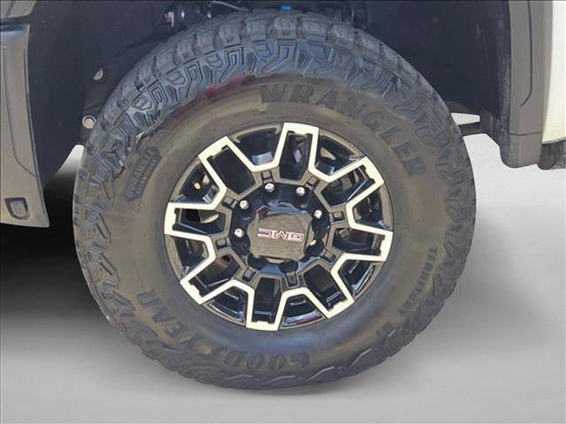 Used 2026 GMC Sierra 2500 AT4X AWD/4WD image 23