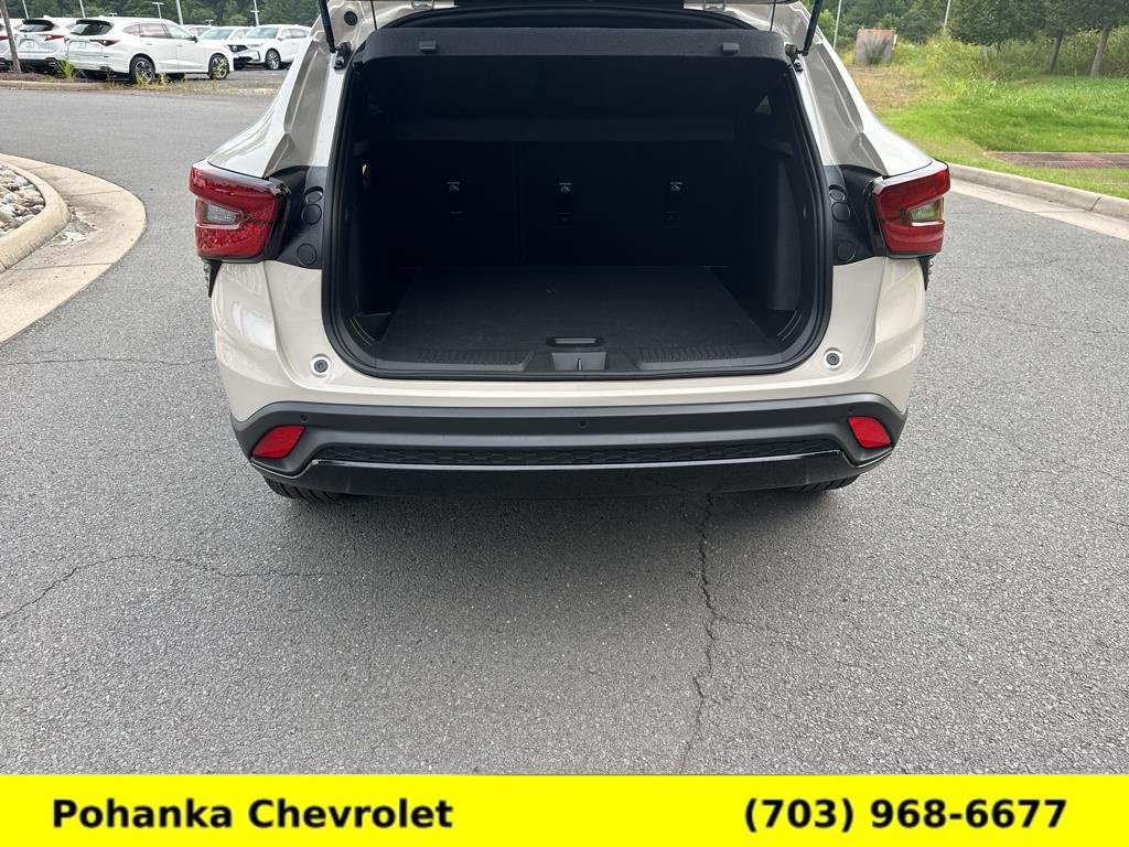 New 2026 Chevrolet Trax RS w/ Sunroof Package FWD image 29