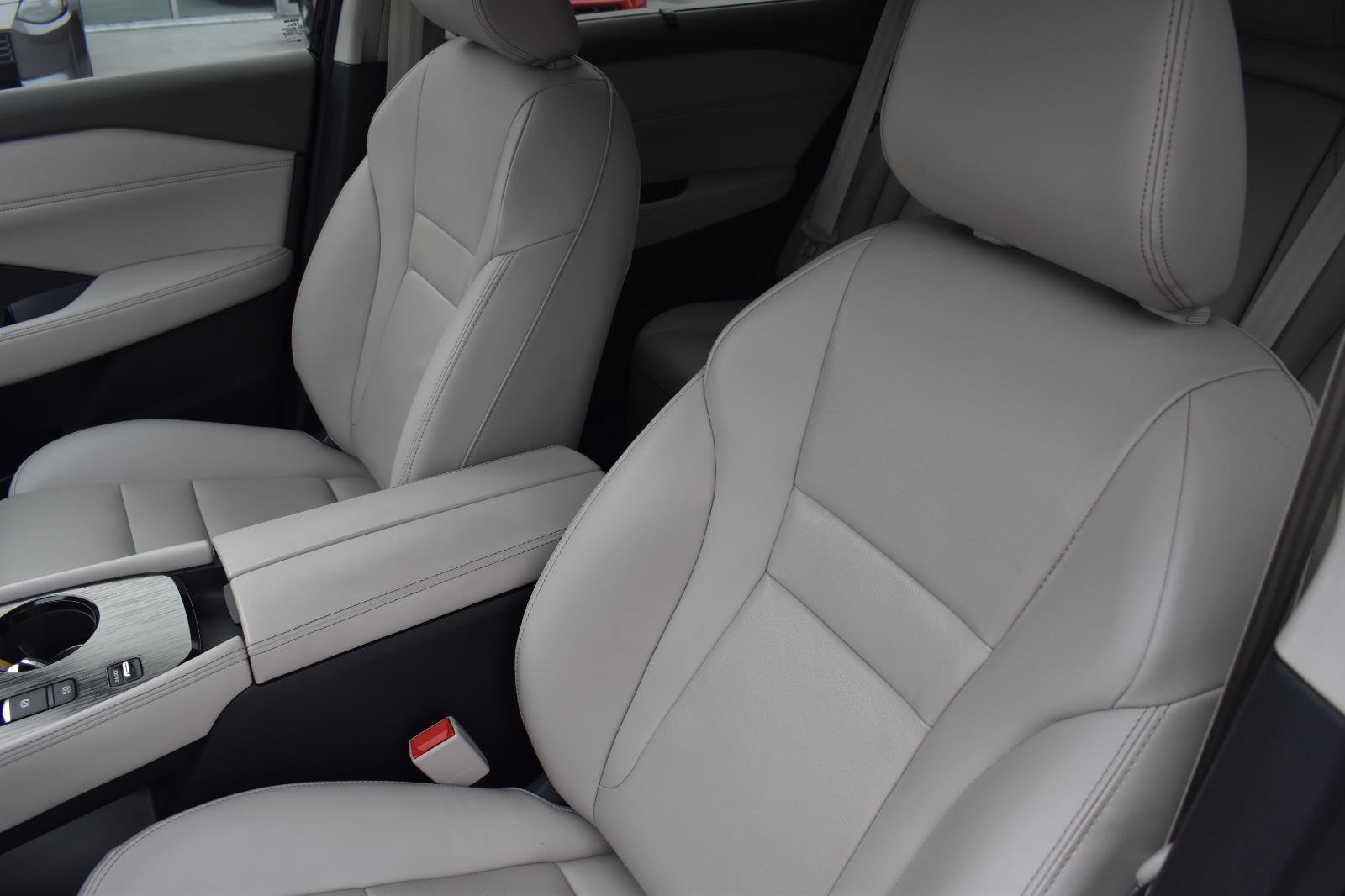 Used 2023 Nissan Rogue SL w/ SL Premium Package FWD image 28