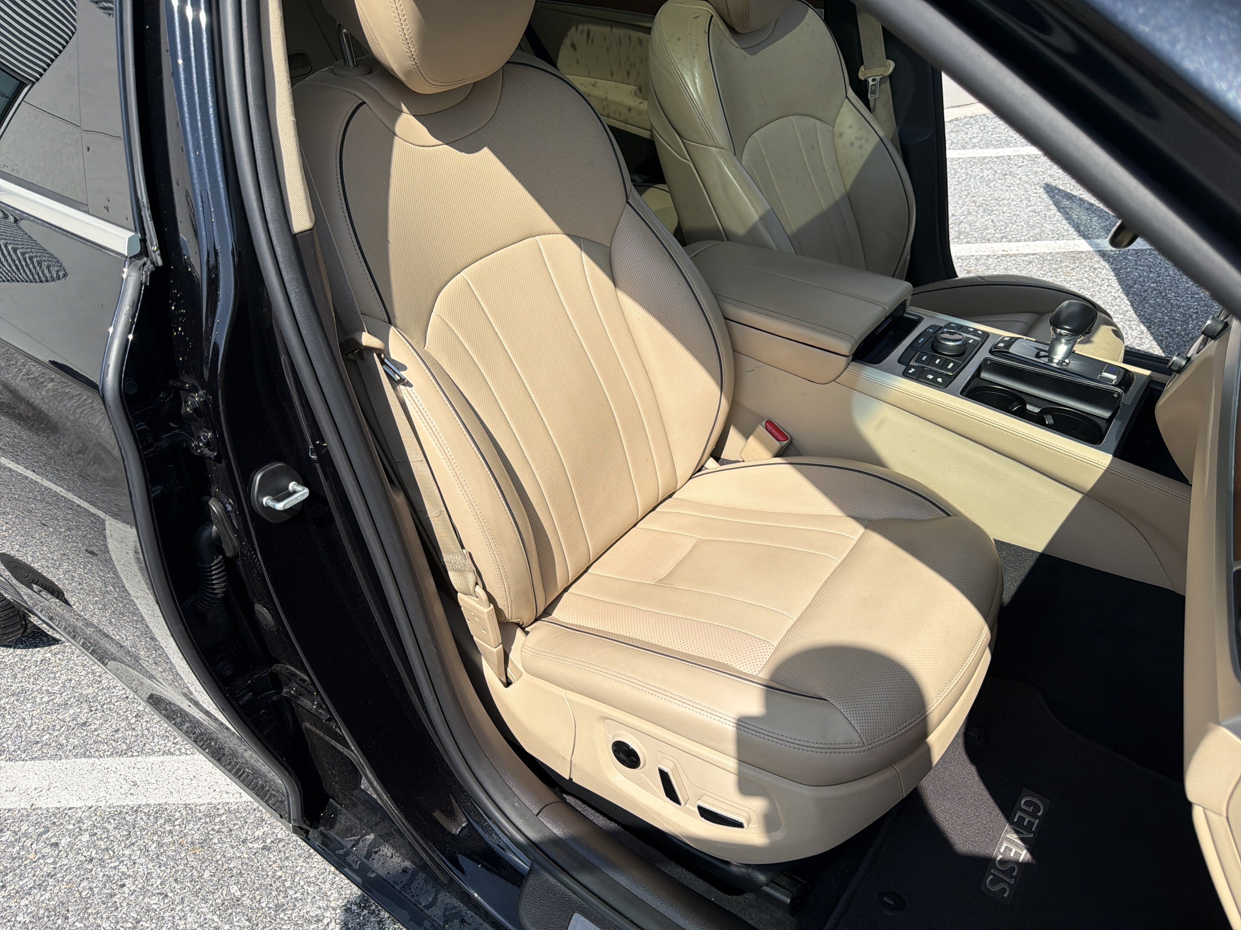 Used 2020 Genesis G80 3.8 w/ Ultimate Package 03 AWD/4WD image 18