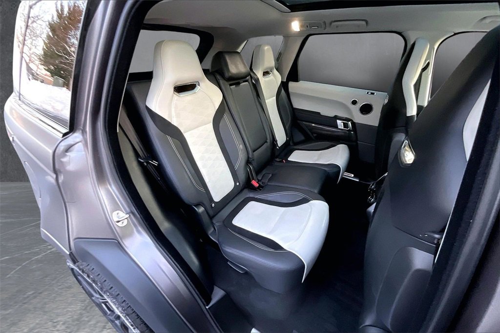 Used 2022 Land Rover Range Rover Sport SVR image 25