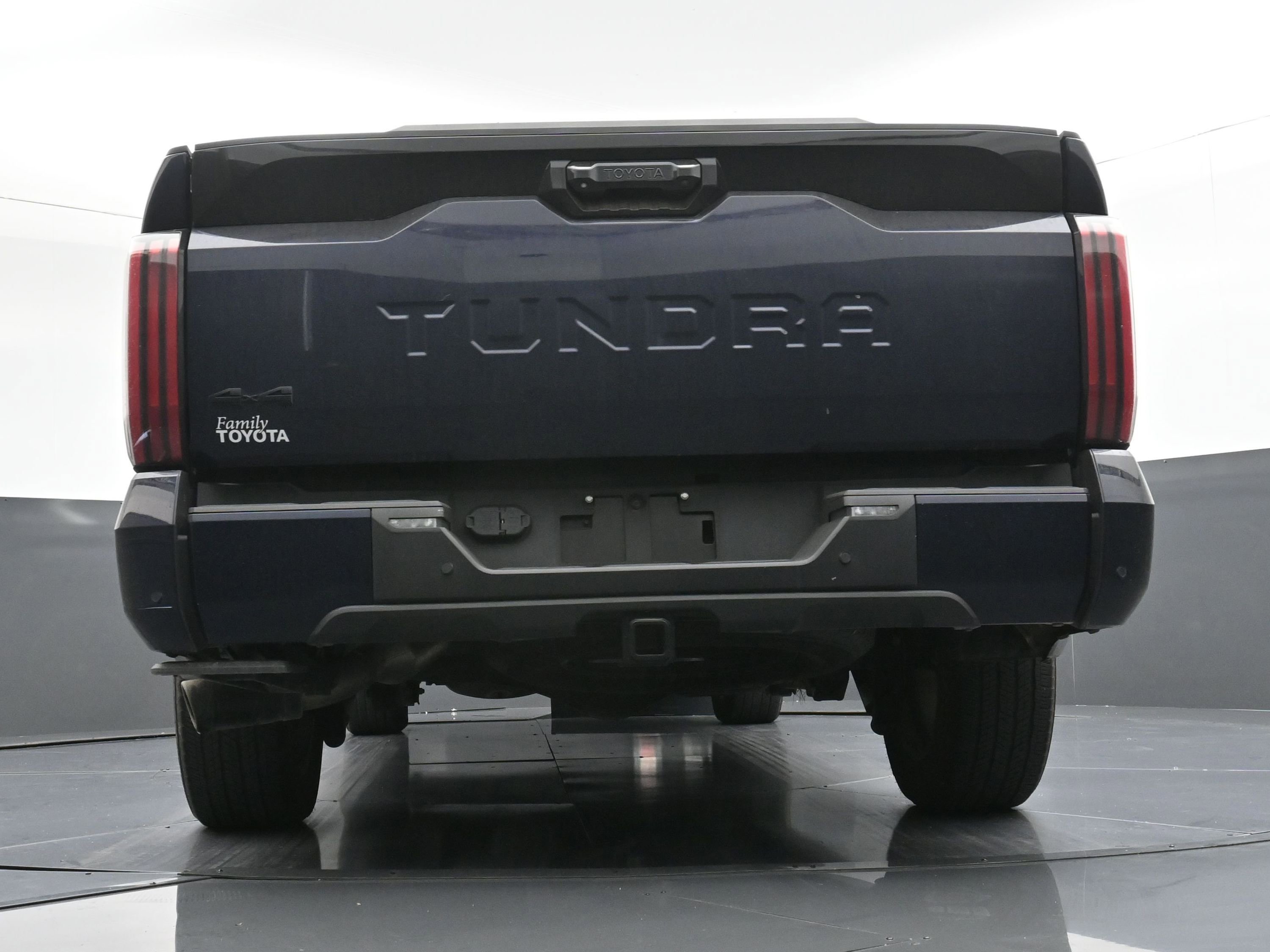 Used 2024 Toyota Tundra Platinum image 25