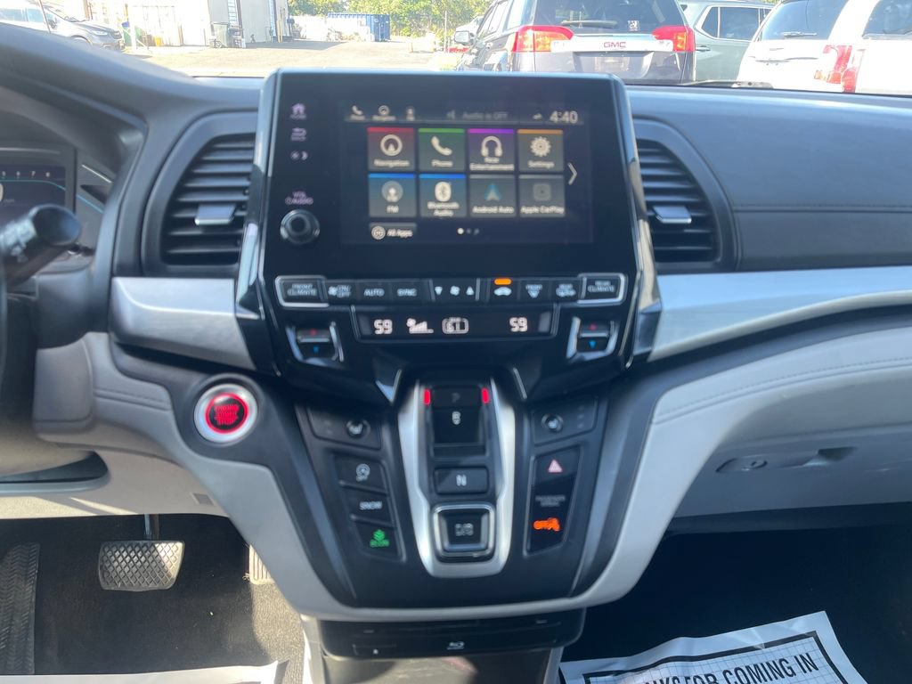 Used 2018 Honda Odyssey Touring image 30