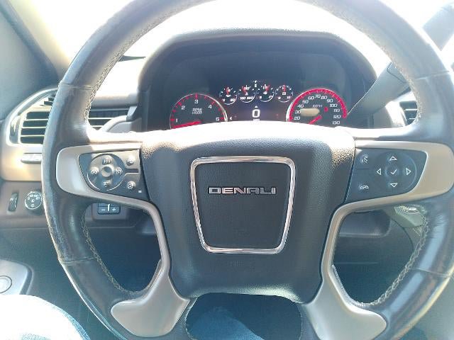 Used 2016 GMC Yukon XL Denali w/ Open Road Package AWD/4WD image 10