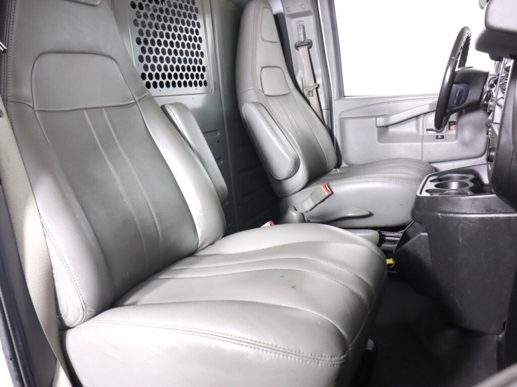 Used 2019 Chevrolet Express 2500 w/ Driver Convenience Package RWD image 35