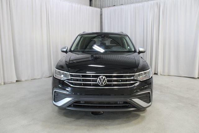 Used 2024 Volkswagen Tiguan Wolfsburg Edition w/ Panoramic Sunroof Package AWD/4WD image 37