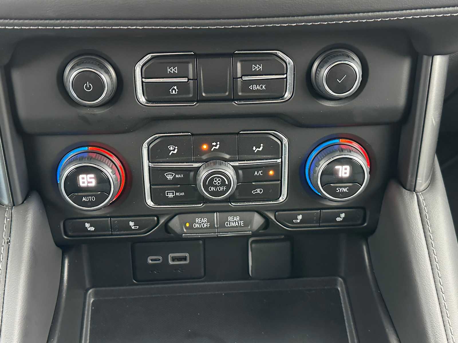 Used 2023 Chevrolet Tahoe Z71 image 29