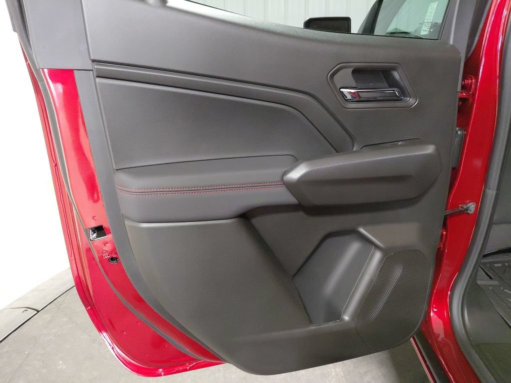 New 2026 Chevrolet Colorado Z71 w/ Technology Package AWD/4WD image 17