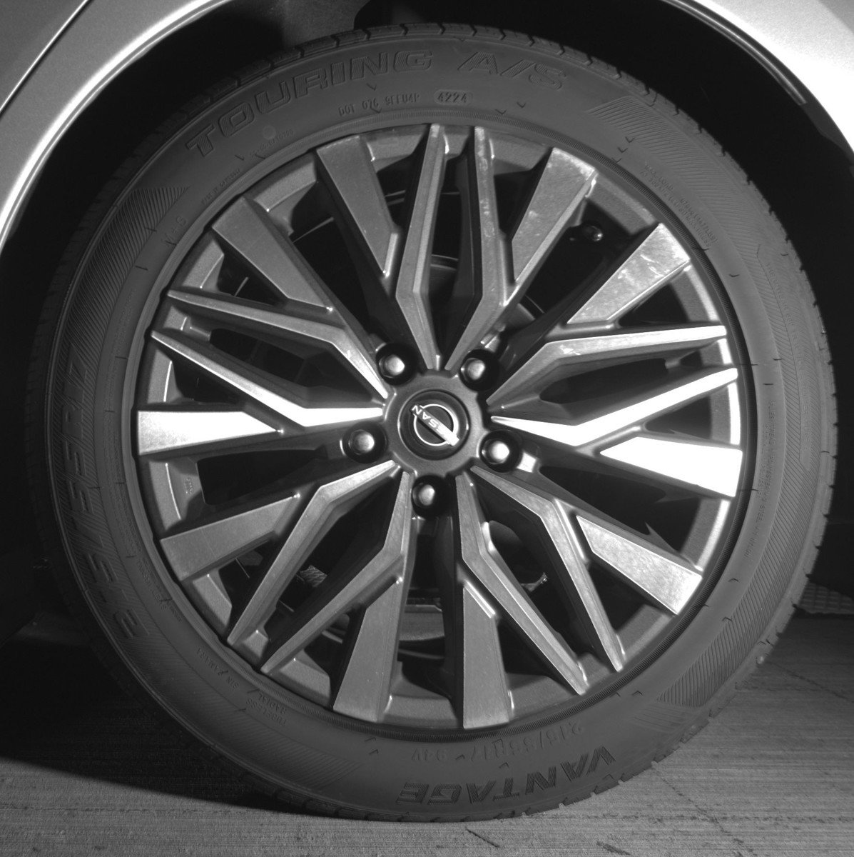 Used 2024 Nissan Altima 2.5 SV image 14