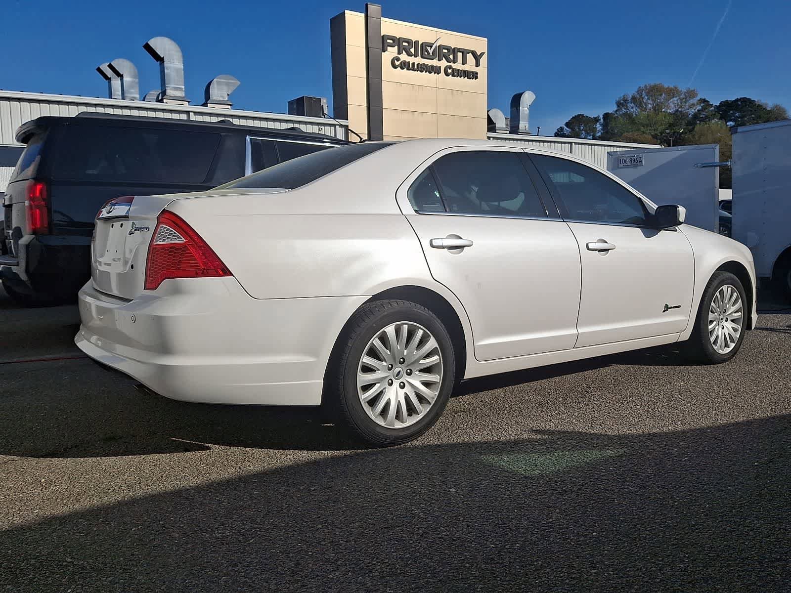 Used 2011 Ford Fusion Hybrid image 3