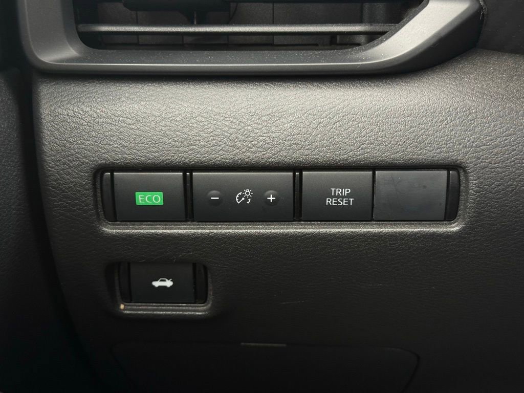 Certified 2025 Nissan Sentra S w/ Lighting Package image 24