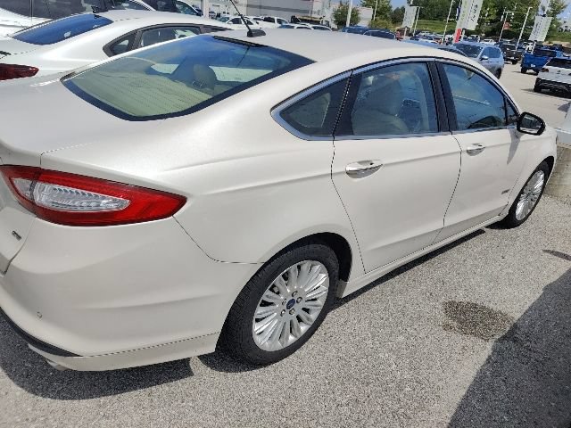 Used 2016 Ford Fusion Energi SE FWD image 12