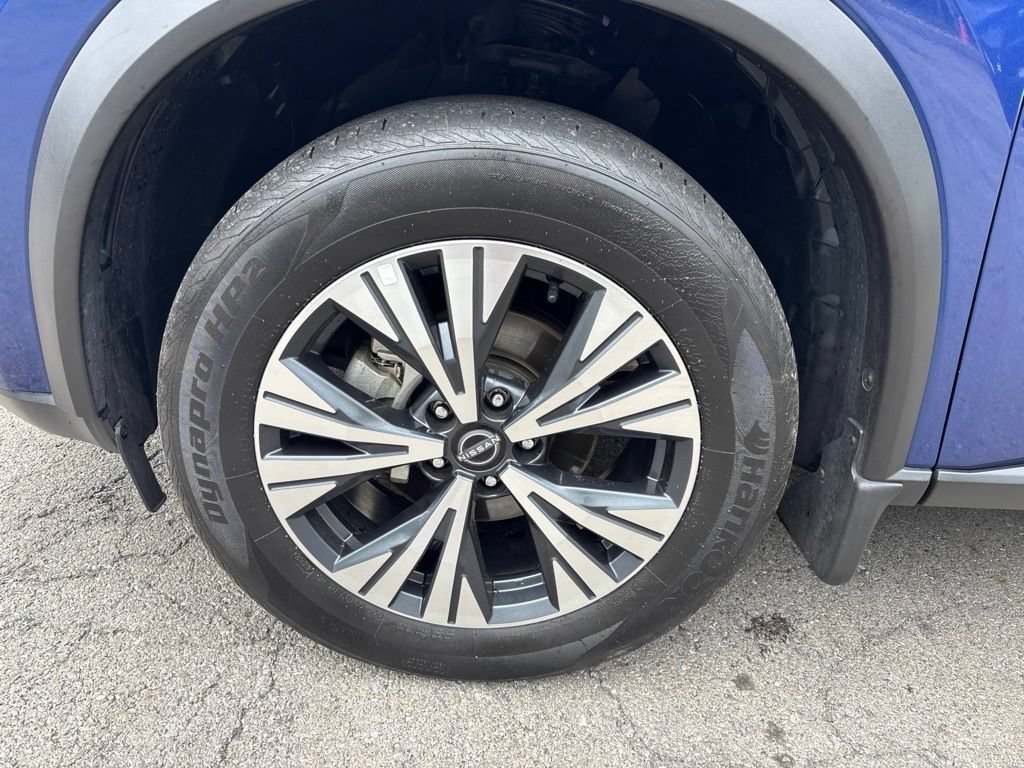 Certified 2023 Nissan Rogue SV w/ SV Premium B Package AWD/4WD image 12