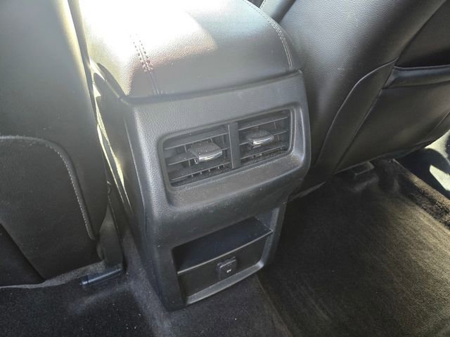 Used 2020 Ford Edge SEL image 12