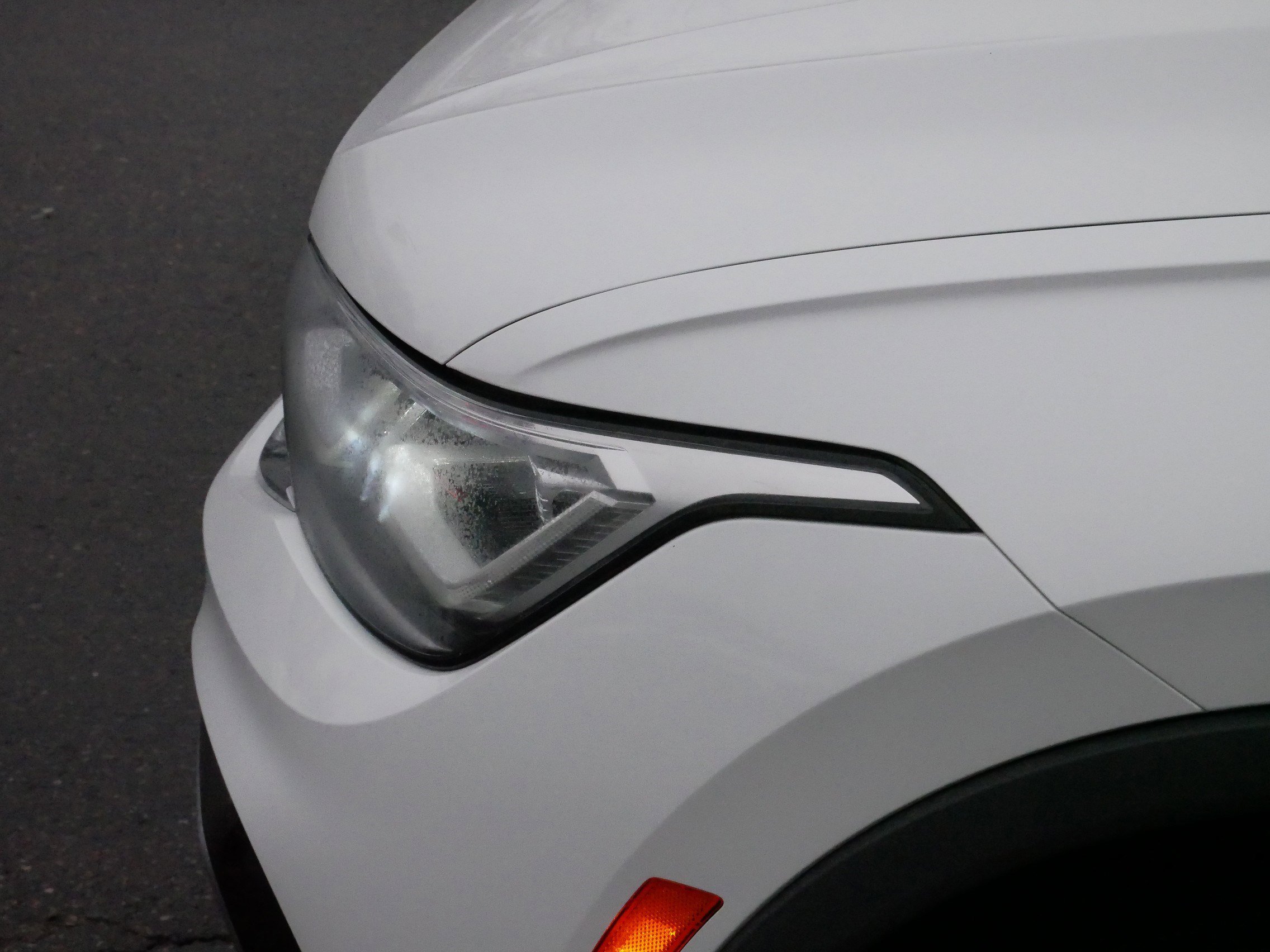 Certified 2022 Volkswagen Tiguan SEL R-Line image 16