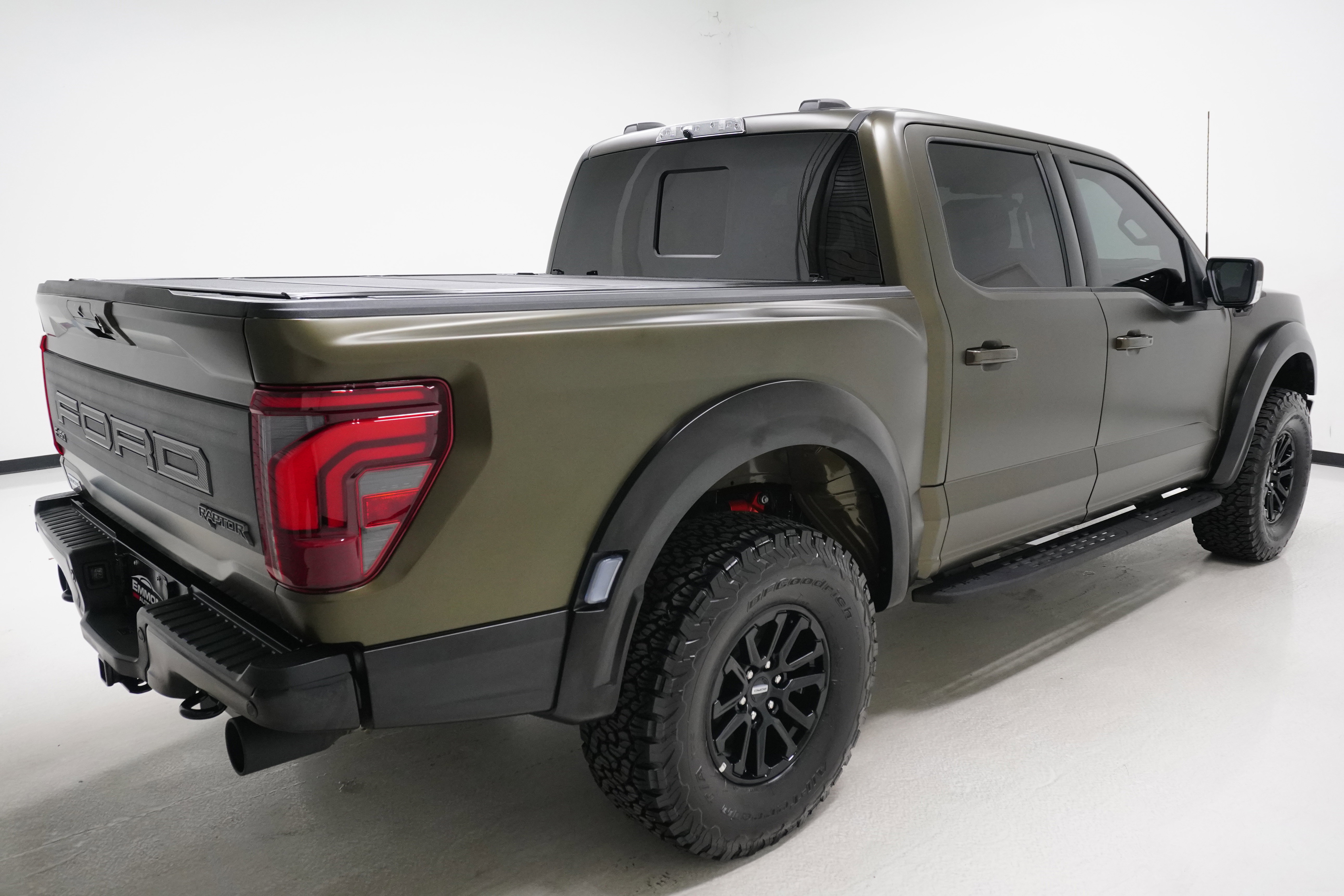 Used 2025 Ford F150 Raptor image 4