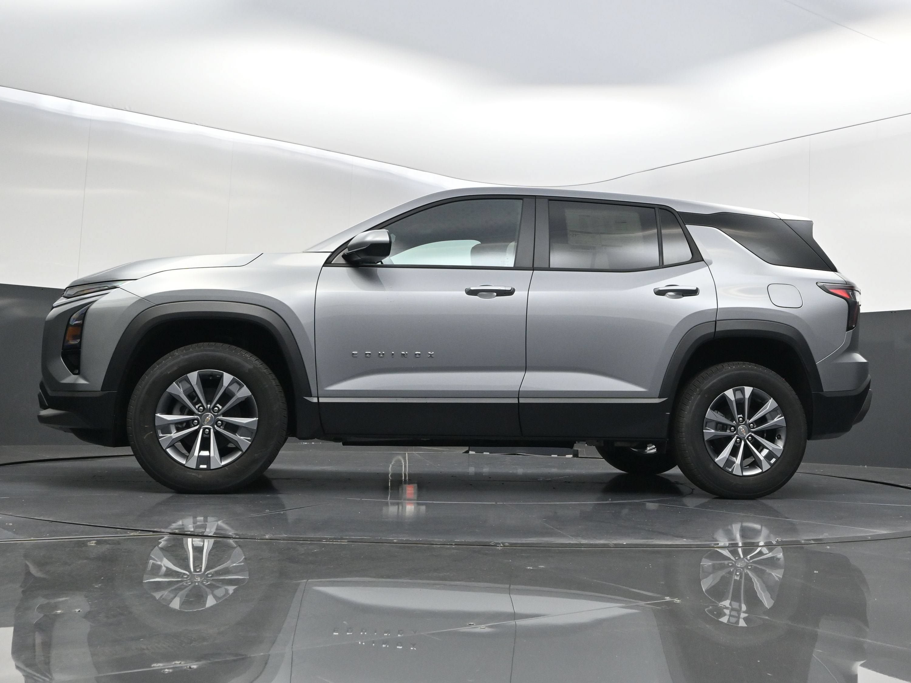 New 2027 Chevrolet Equinox LT FWD image 40