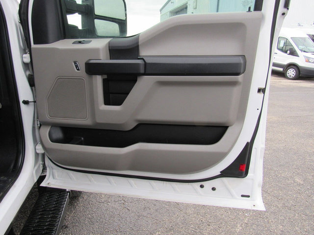 Used 2017 Ford F450 XL w/ Power Equipment Group image 10