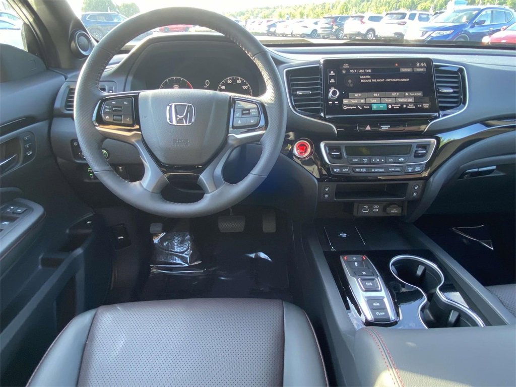 New 2025 Honda Ridgeline Black Edition image 9
