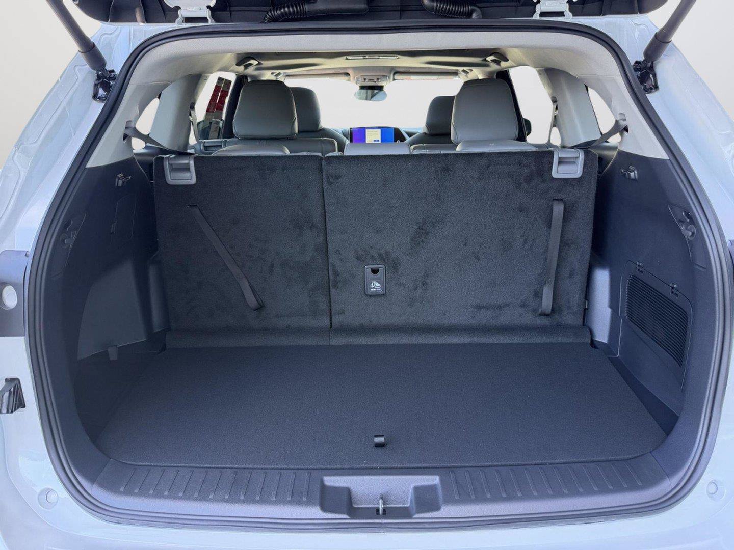 New 2026 Toyota Highlander XLE AWD/4WD image 21