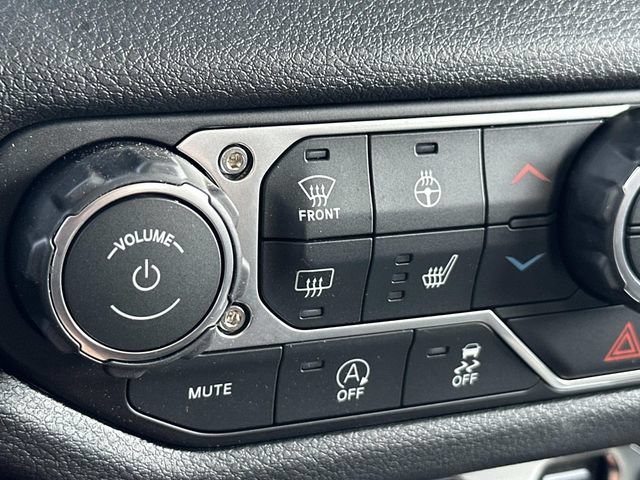 New 2026 Jeep Gladiator Sport AWD/4WD image 32