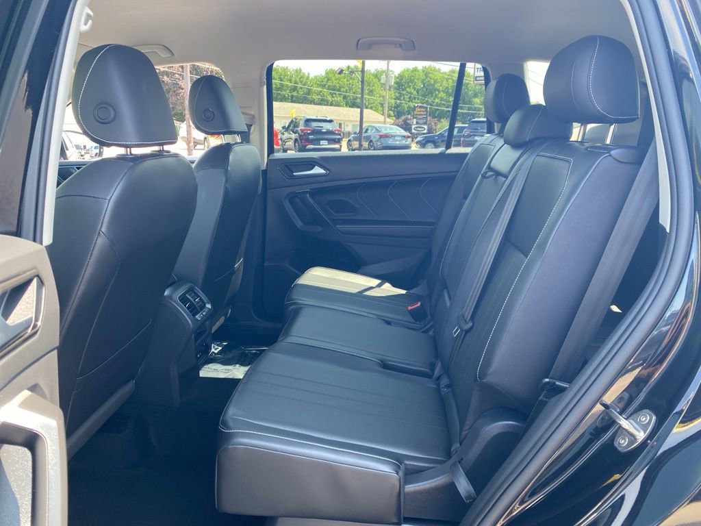 Used 2024 Volkswagen Tiguan SE image 22