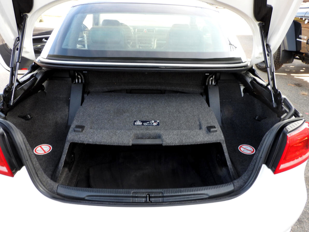 Used 2012 Volkswagen Eos Komfort FWD image 14