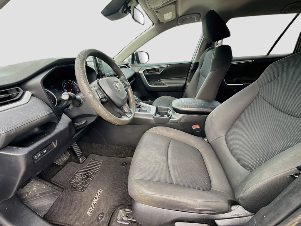Used 2020 Toyota RAV4 LE w/ Carpet Mat Package FWD image 22
