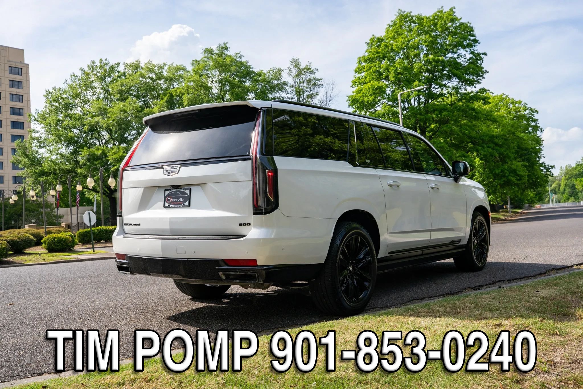 Used 2023 Cadillac Escalade ESV Sport Platinum w/ Heavy-Duty Trailer Package AWD/4WD image 5