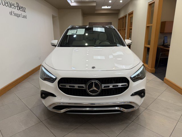 Used 2024 Mercedes-Benz GLA 250 4MATIC w/ Exclusive Package image 2