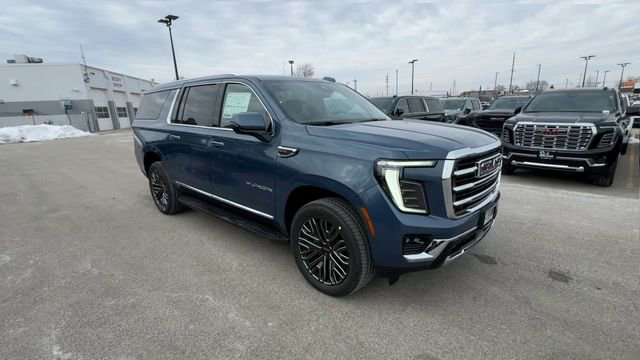 New 2026 GMC Yukon XL Elevation image 2