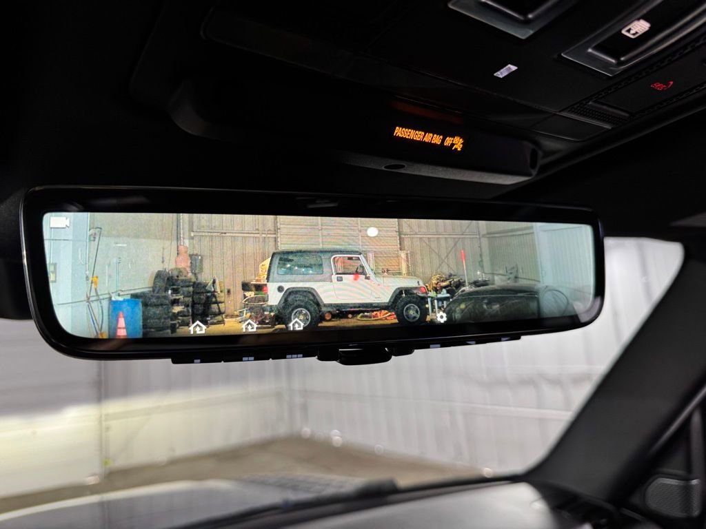 Used 2022 Land Rover Defender 110 X-Dynamic SE AWD/4WD image 38